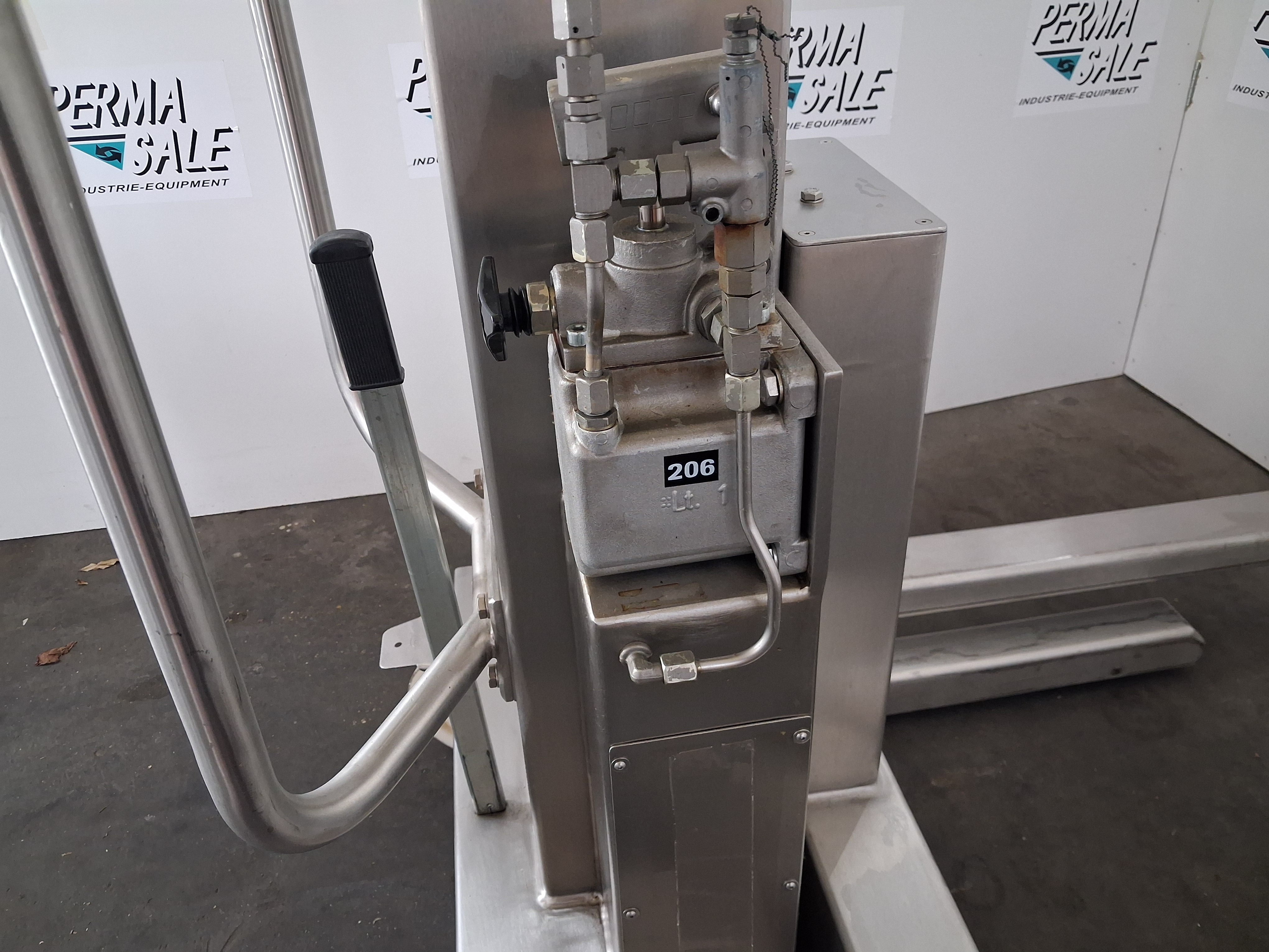 Gebraucht Servo Lift