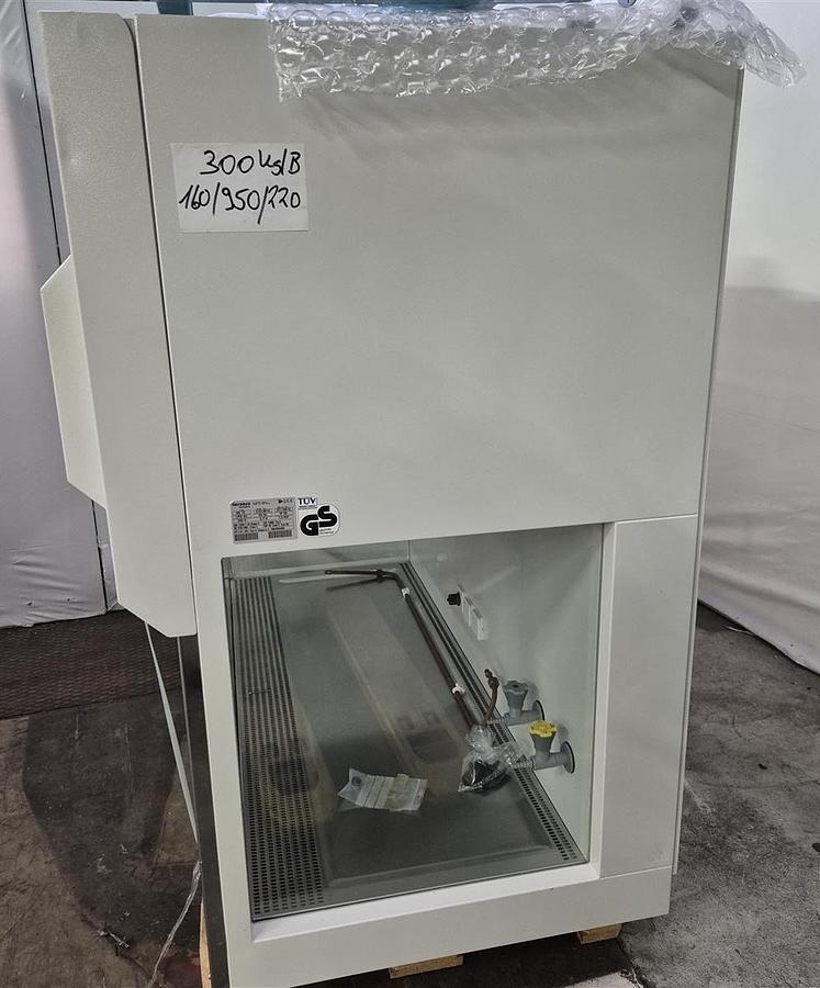 Gebraucht Heraeus Herasafe Sicherheitswerkbank HS 15 Klasse 2