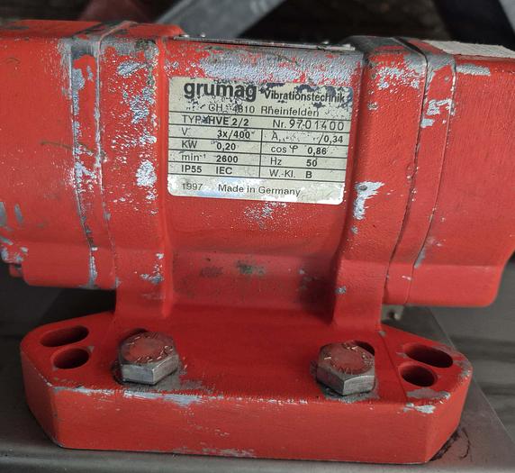 Gebraucht Industrielles Vibrationssieb mit Antriebssystem