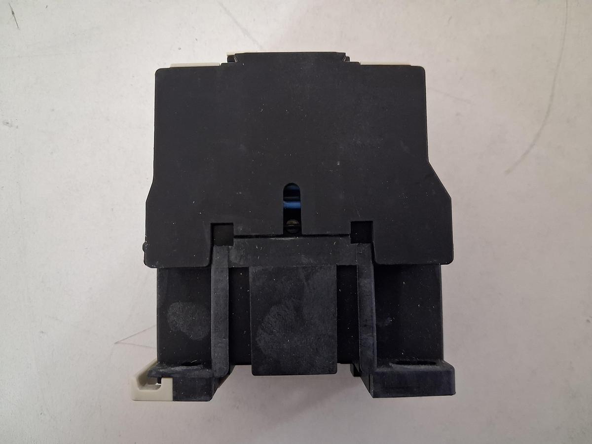 Gebraucht LC1D1810M7