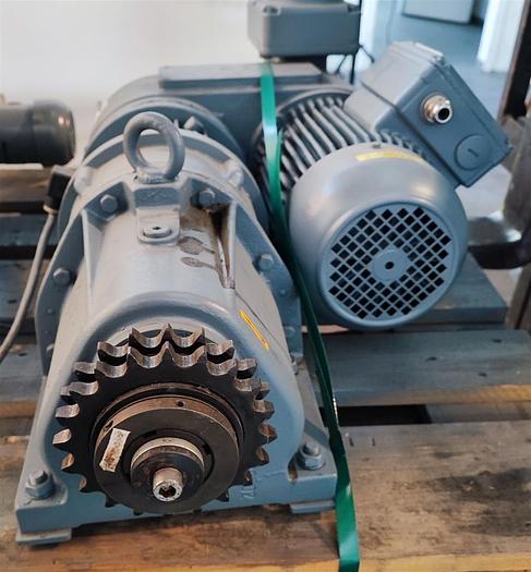 Gebraucht Bauer Getriebemotor G22-10-V1/DK94-241-V3315 1,5Kw