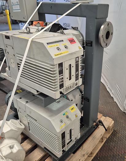 Gebraucht Leybold Trivac Drehschiebervakuumpumpe Station