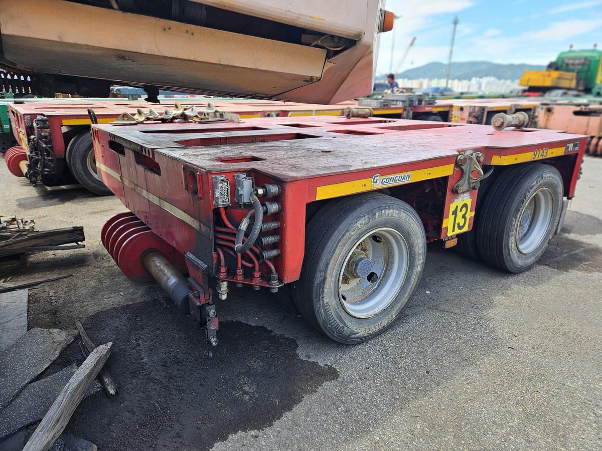 Used Goldhofer Model THP/SL 7 axle line Modular Trailer