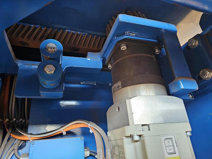 Used ROBOT PIPE PROFILE CUTTING MACHINE, 3.5m Diameter Pipe Capacity