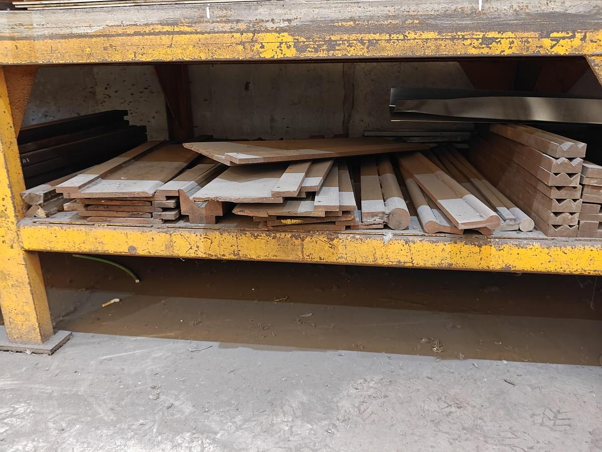 Used 400 ton Promecam Hydraulic Press Brake...low price due to space required.