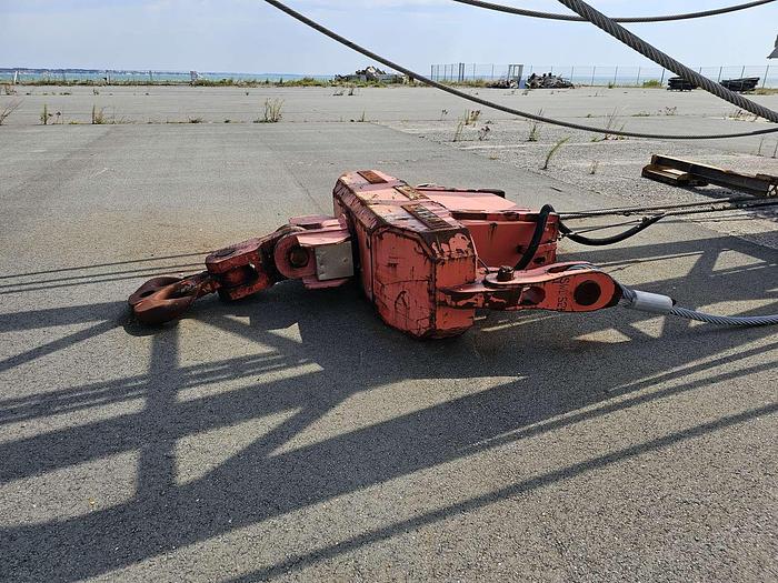 Used Liebherr Harbour Crane Model LHM 320, Year 2005