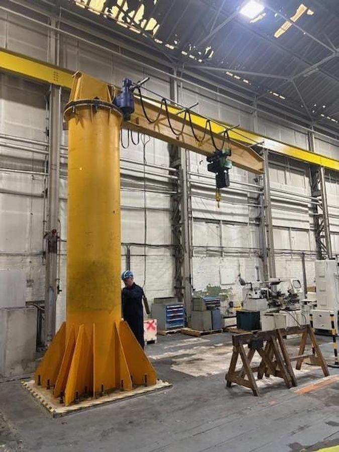 Used 4000kg Capacity Swing Jib Crane