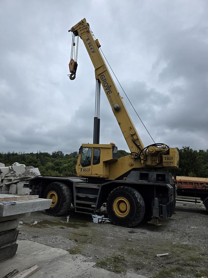 Used Grove/Coles Husky 45 ton Capacity Rough Terrain Mobile Crane