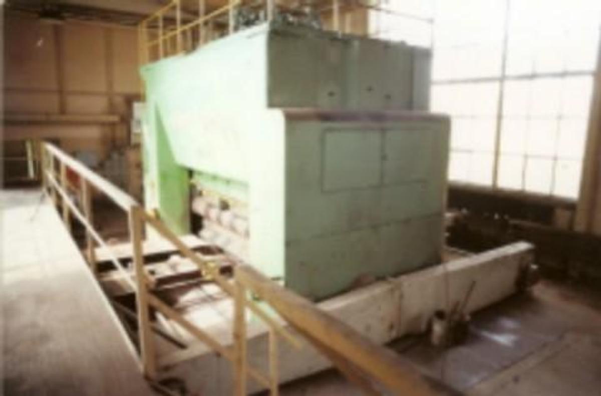 Used PLATE LEVELLING/STRAIGHTENING ROLLS, 4M X 60MM THICK , HYDRAULIC