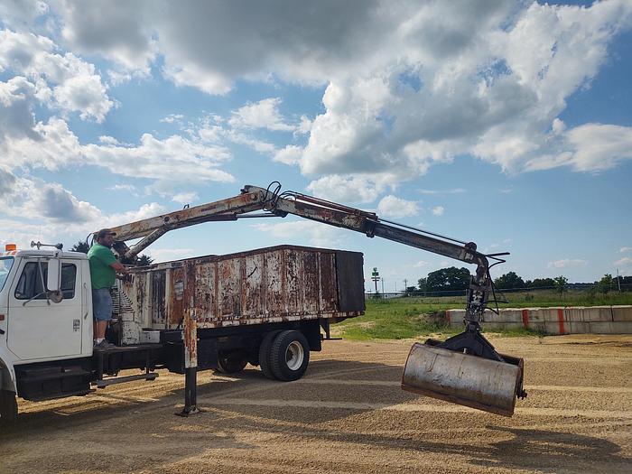 Used 2001 INTERNATIONAL 4700