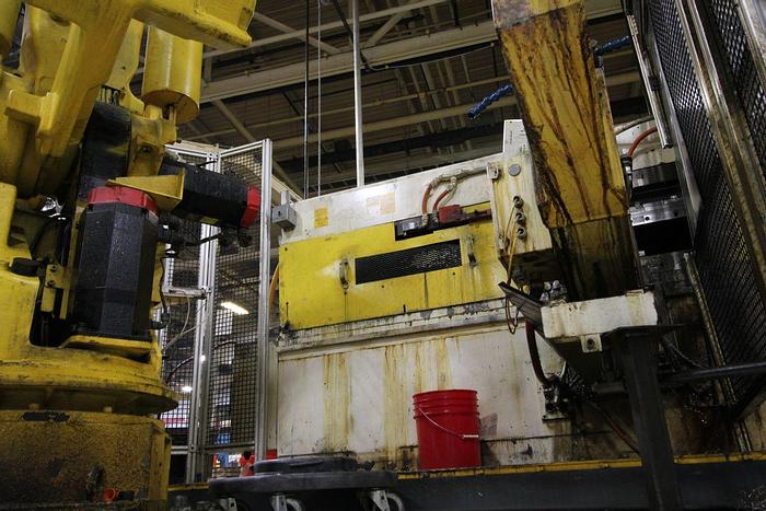 Used WEST MICHIGAN 48" SPLINE ROLLER