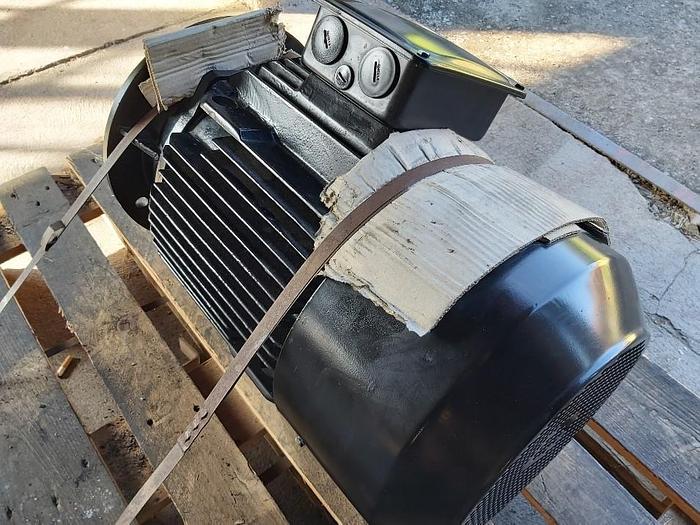 Elektromotor mit Flansch, AMHE 180M ZG2, 22 KW, 2930 rpm, AEG,  neu -50%