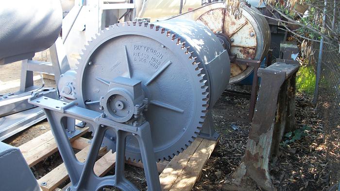 Used Mill, Batch, 2'6" X 3'6", Patterson, 5 HP, C/st, Jkt, #S485829