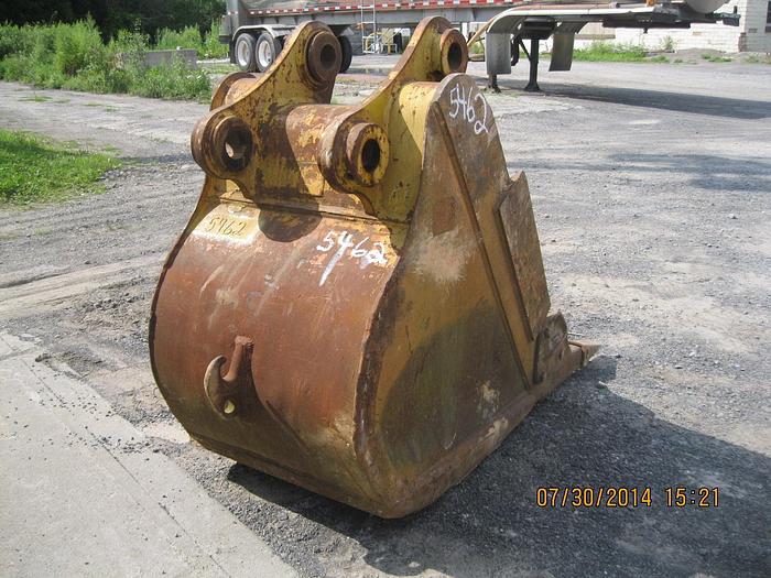 Used 32"/35" GP BUCKET, 4 TEETH, SIDE CUTTERS, 80mm PIN SIZE, 14" FACE SPREAD, 19"...