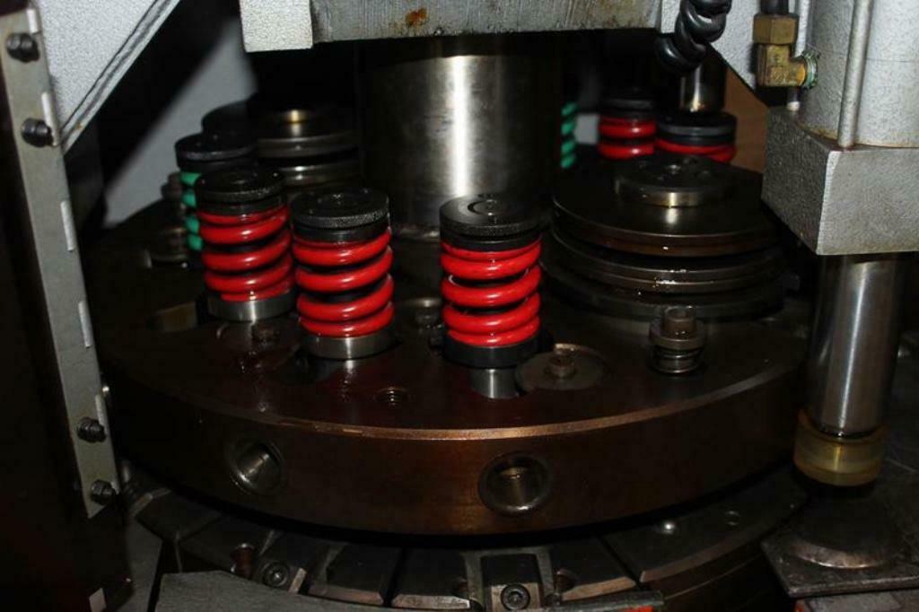 Gebruikt 1987 AMADA PROMECAM Aries-222