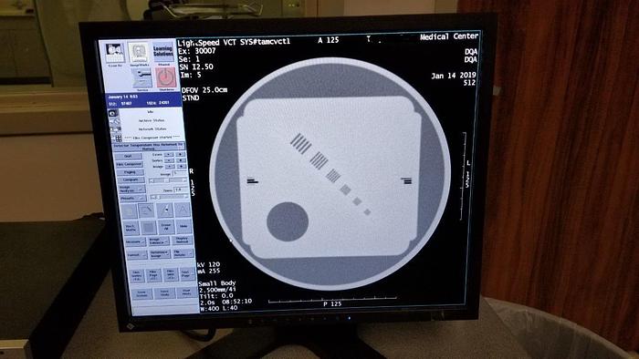 Usado Tomografía GE Vision 128 CT 2010