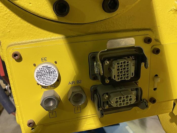 Used FANUC R2000IB/125L ROBOT WITH RJ3iC(R30iA) CONTROL, NEVER USED