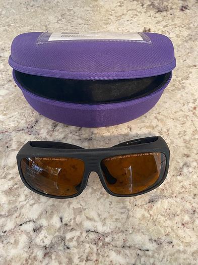 Used Cynosure PicoSure Laser 755 nm~ Tattoo removal ~Wrinkles~ Acne scars ~ lesions