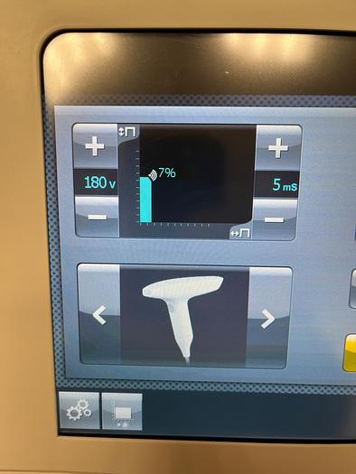 Used 2015 Venus Concepts Venus Viva RF ~ Single Owner System ~ Warranty ~