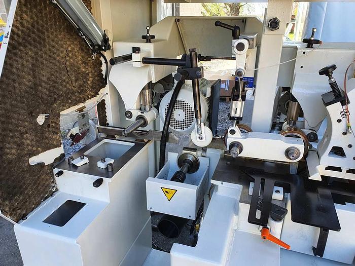 Used 2001 SCM Italy Automatic Throughfeed moulder SCM TOPSET XL, 7 heads