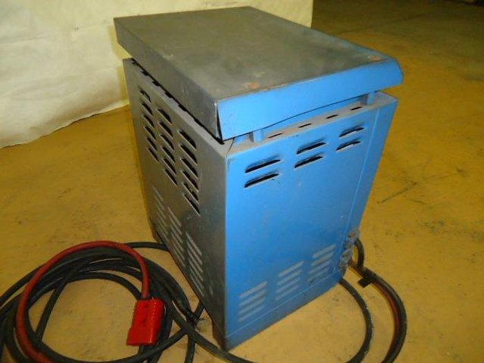 Used SAFT NIFE Corp Battery Charger; Md#SCR100-12-26051-L