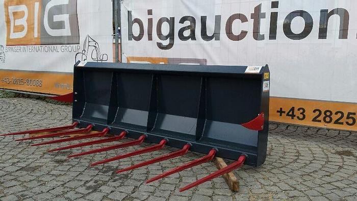 Mistgabel 210 cm pass. zu Euro Aufnahme