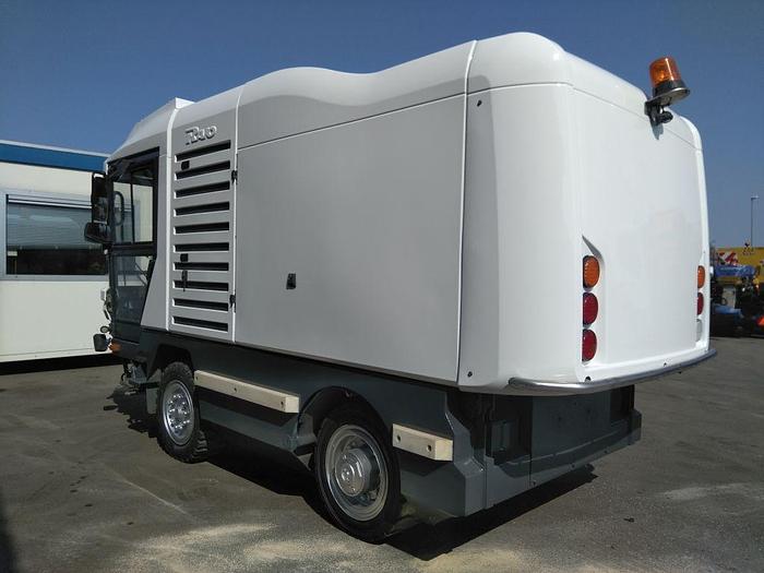 Gebruikt 2011 Ravo 530 ST