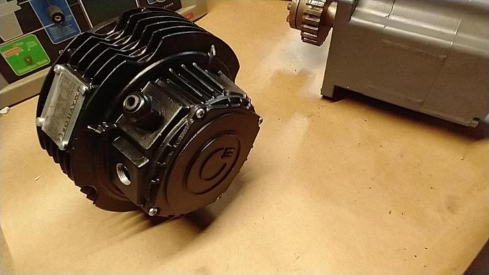 Used mavilor mss-12 1.2kw v107 3000rpm motor 15/16 shaft 5/16 key GH116