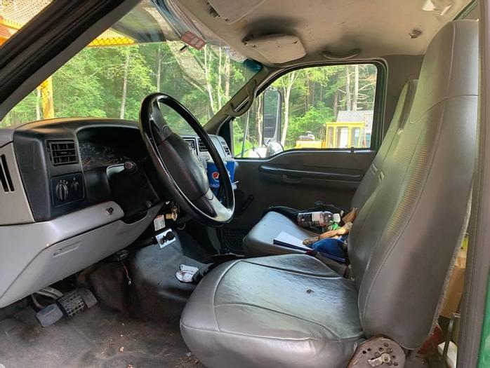 Used 2008 Ford F750 bucket truck