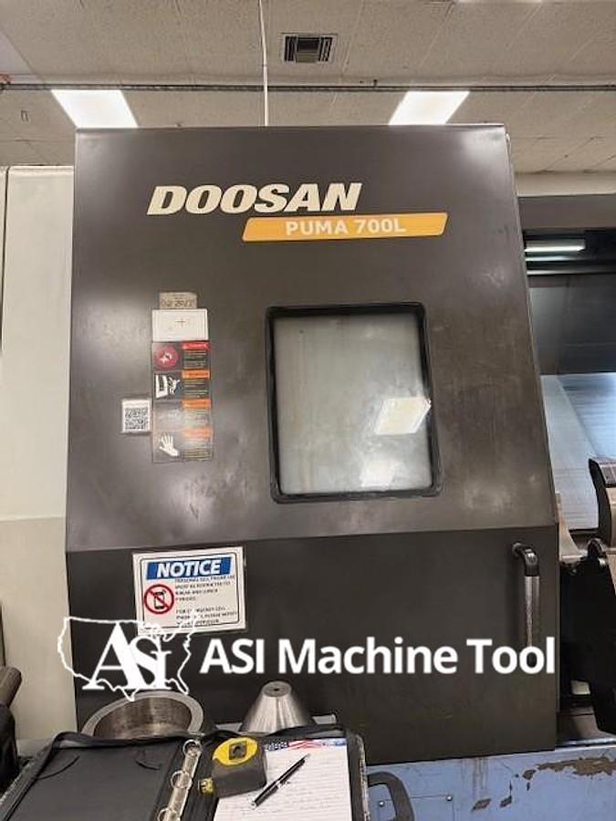 Used 2012 Doosan Puma 700L