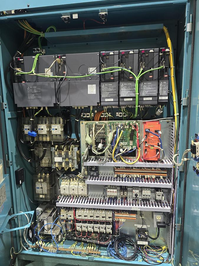 Used 2008 Mazak HCN 6800II