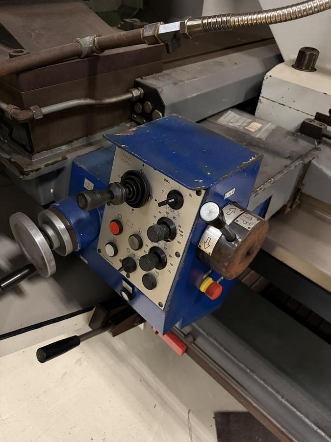 Used 2012 Weiler E-90 / 3000 CNC Lathe