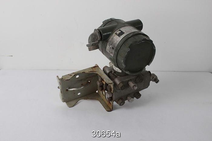 Used Yokogawa YA11F-SHS4 *B /FMF1/TP-W/BR2/COM-H Liquid Level Transmitter #30654