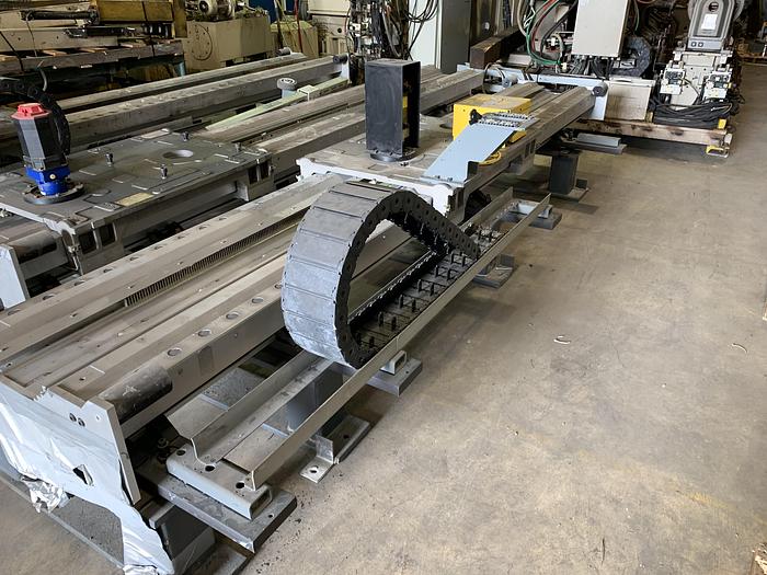 Used FANUC RTU-1000 7TH AXIS ROBOT TRACK 500KG X 13' TRAVEL
