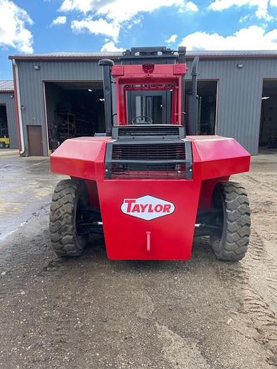Used TAYLOR 30,000LB FORKLIFT
