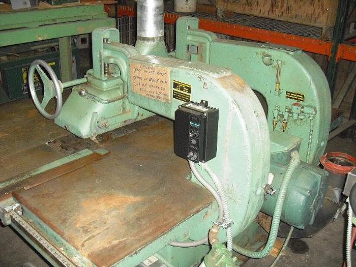 Used EKSTROM CARLSON E STRAIGHT-LINE RIPSAW