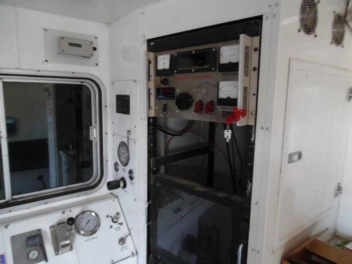 Used 2005 Mack Wireline