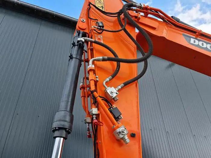 Gebraucht 2015 Doosan DX255LC-5