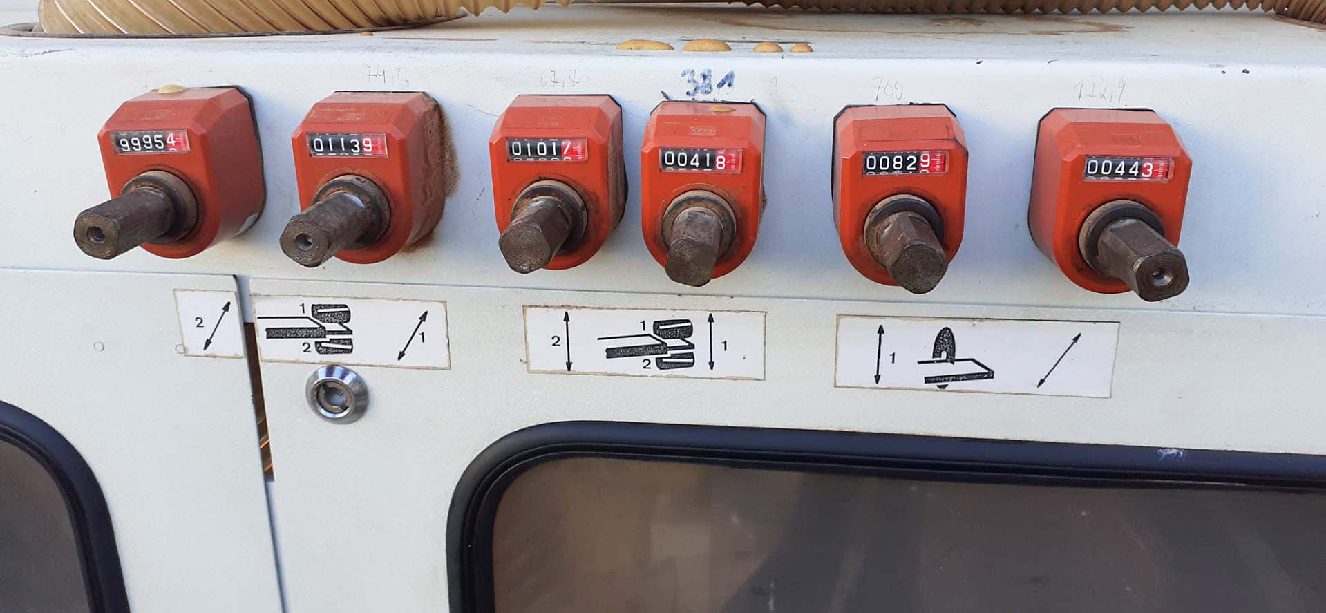 Used Vangroenweghe Tenonmaster C4 - Tenoner Machine - 2000