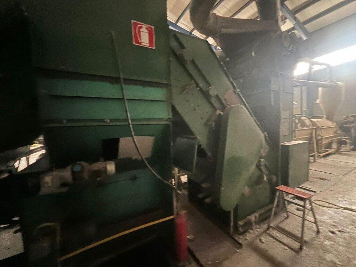 Used Διαδικασία καθαρισμού ινών βαμβακιού και σκόνης