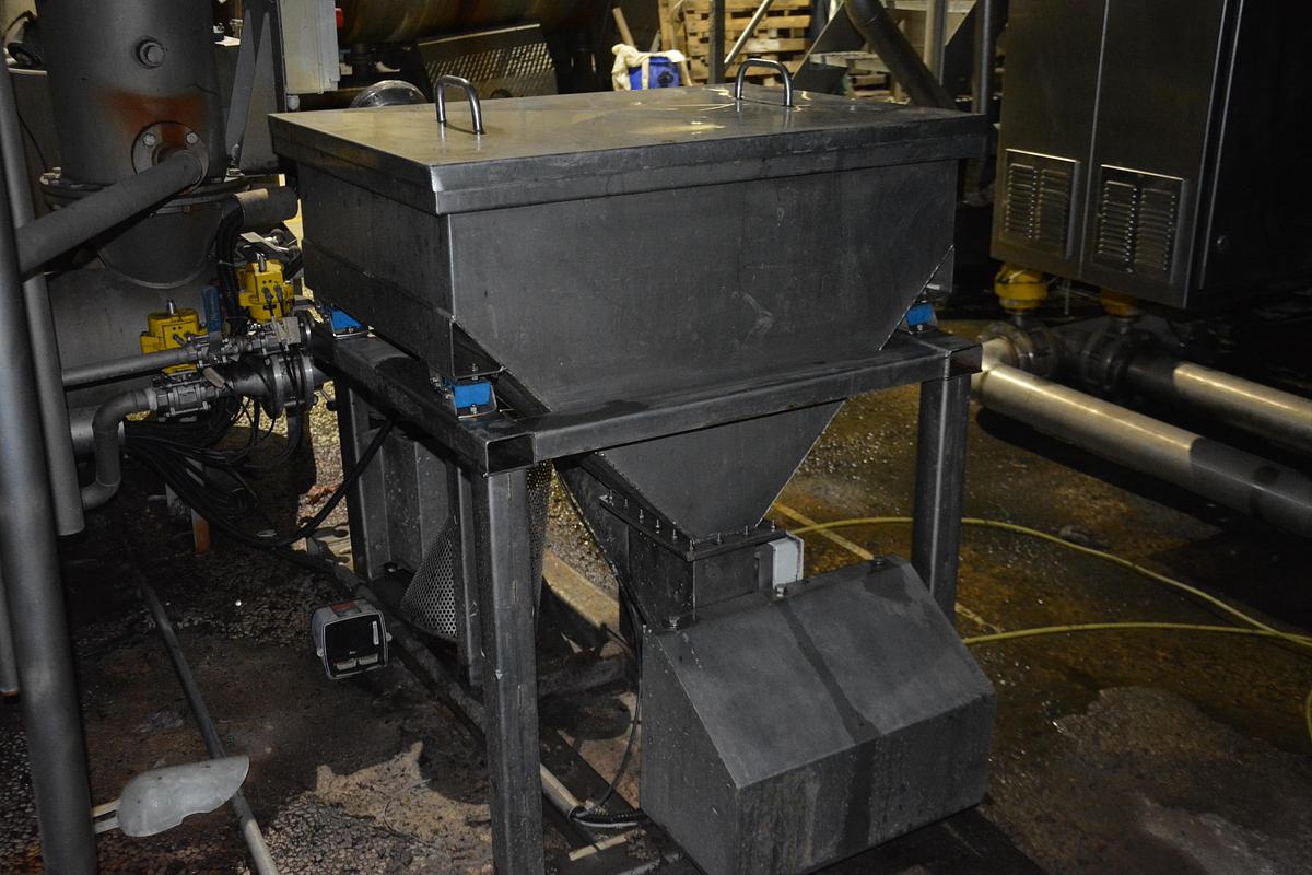 Used Sclavos HT dyeing machine Year 2002