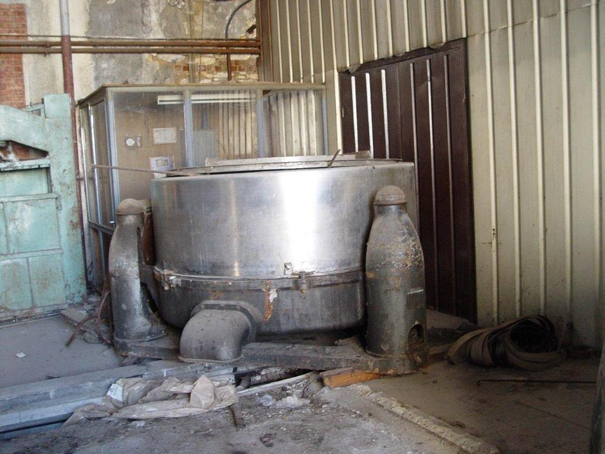 Used φυγοκεντρικη μηχανή / διάμετρος 1,6m