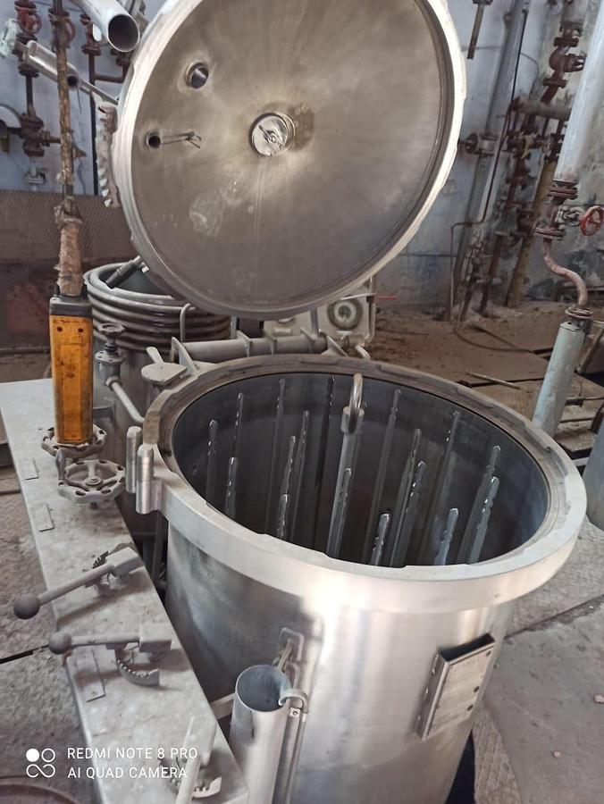 Used DYEING MACHINE FOR YARN / HT / SCHOLL / 1979