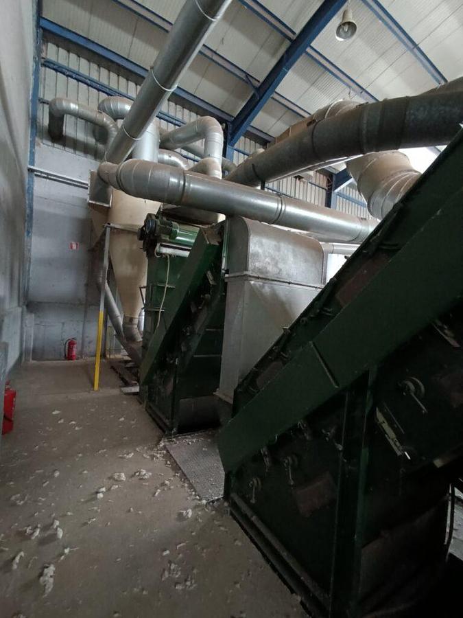 Used Διαδικασία καθαρισμού ινών βαμβακιού και σκόνης