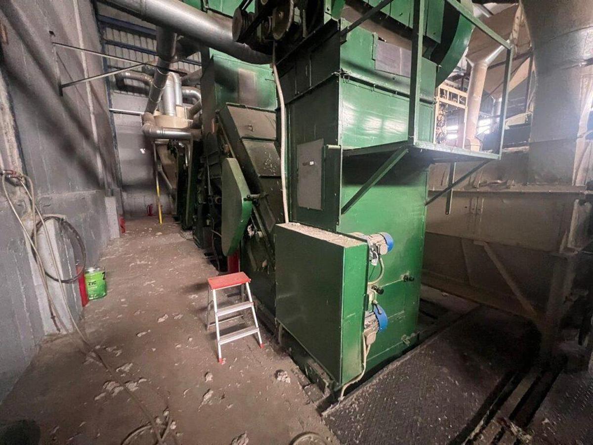 Used Διαδικασία καθαρισμού ινών βαμβακιού και σκόνης