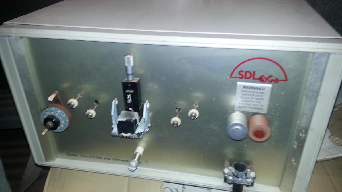 Used YARN FRICTION & ABRASION TESTER / SDL