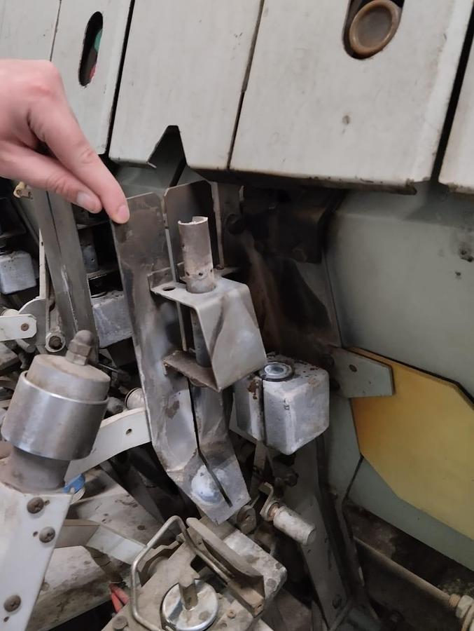 Used Μηχανή καψίματος νημάτων κατασκευαστής Rite