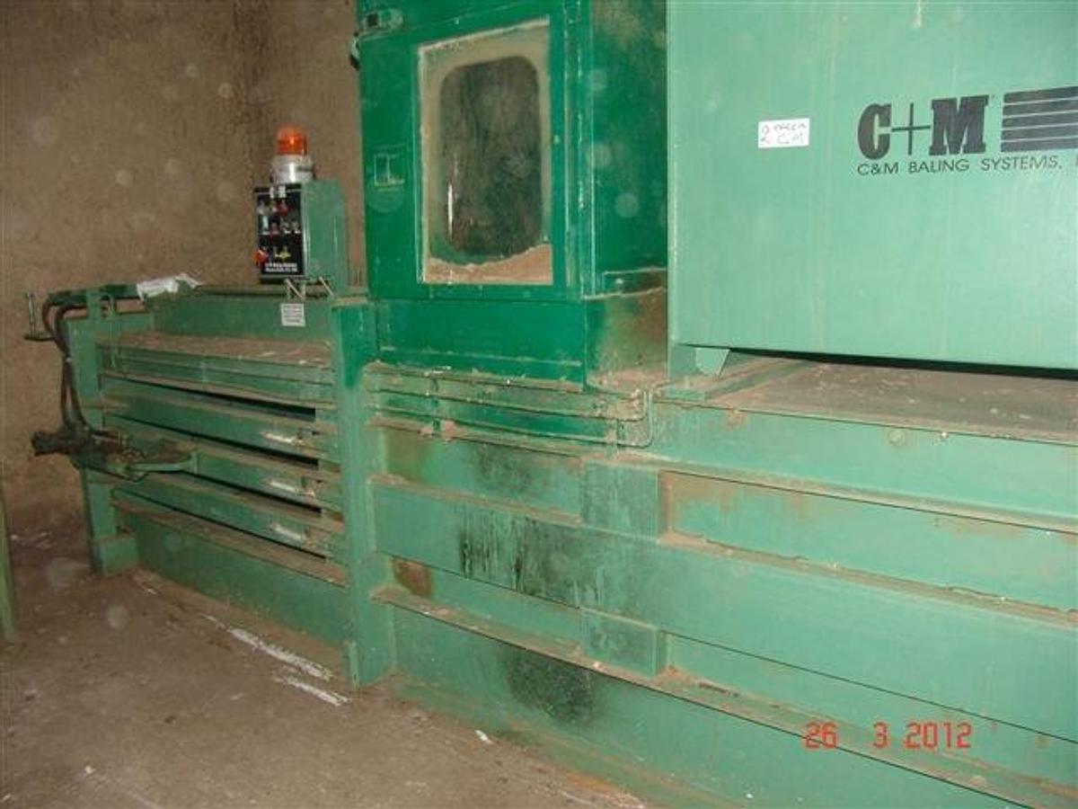 Used BALE PRESS / C+M / 2001