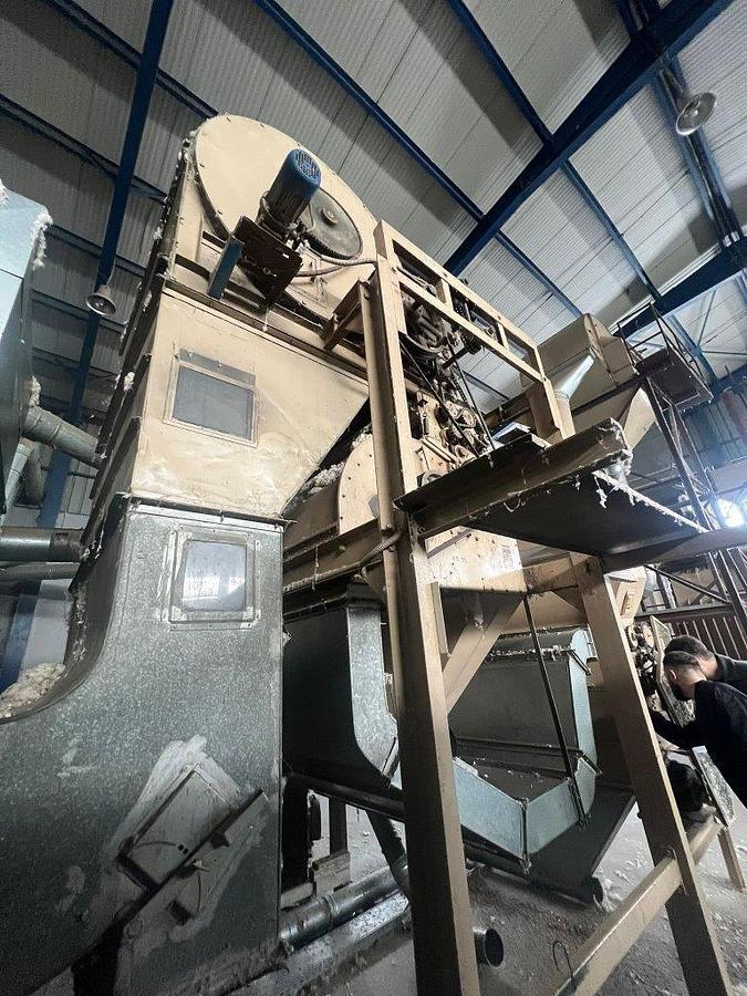 Used Διαδικασία καθαρισμού ινών βαμβακιού και σκόνης