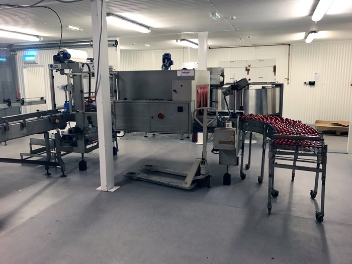 D'occasion Ave / Krones / Simonazzi SOFT DRINKS FILLING LINE, still or carbonated